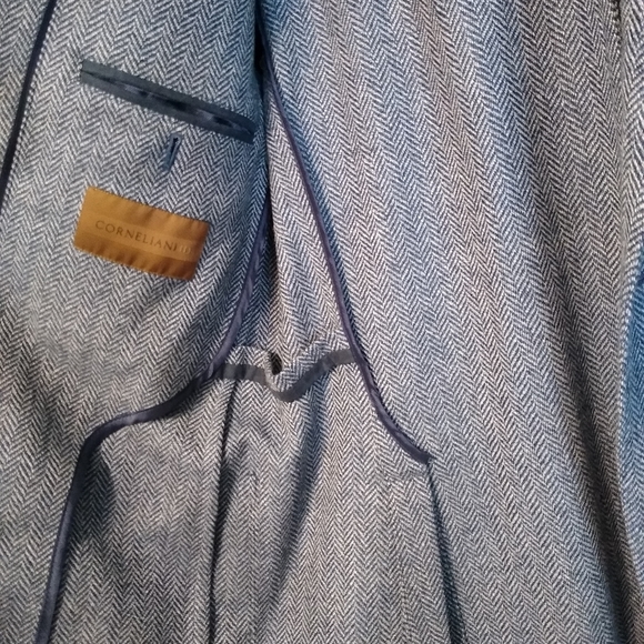 Corneliani Herringbone Blazer. 42r USA 52cm euro - Picture 6 of 9